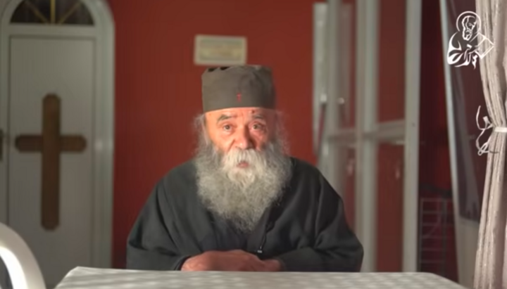Настоятель монастыря Агия Скепи митрополии Сидирокастро Элладской Православной Церкви игумен Досифей. Фото: скриншот из видео на YouTube