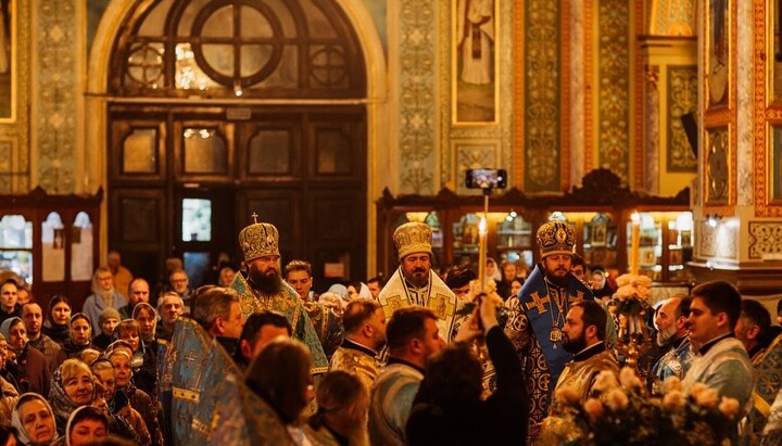 Литургия в Благовещенском кафедральном соборе Харькова. Фото: Хмельницкая епархия