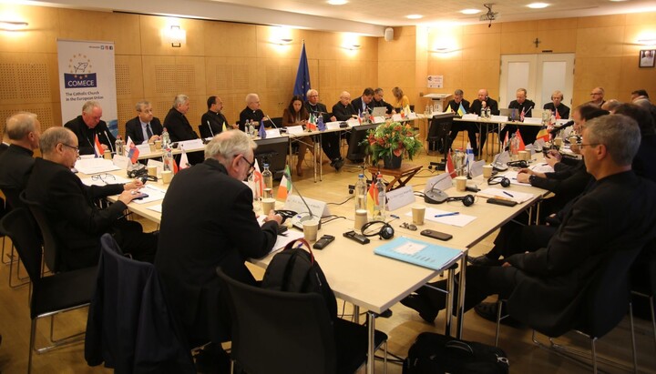 Η Επιτροπή των Συνόδων των Επισκόπων της ΡΚΕ της Ευρωπαϊκής Ένωσης. Φωτογραφία: basilica.ro