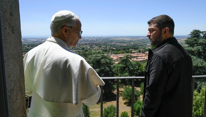 Ποντίφικας και Ζελένσκι. Φωτογραφία: Βατικανό νιους