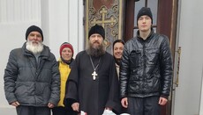 Верующие УПЦ передали гуманитарную помощь Полтавской областной психбольнице