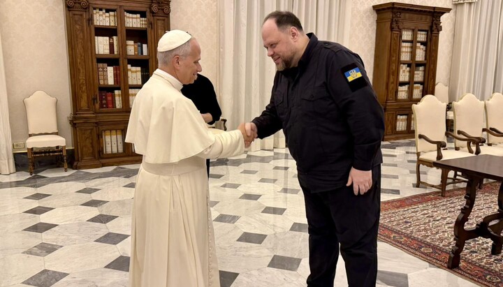 Папа Лев XIV і Руслан Стефанчук. Фото: Фейсбук спікера ВРУ