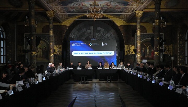 A meeting of the Ministry of Culture with international partners at the Kyiv-Pechersk Lavra. Photo: Berezhna's Facebook