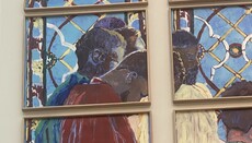 В Нотр-Даме старинные витражи заменят на новые с чернокожими персонажами