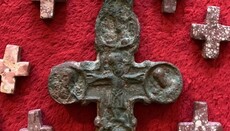 На Волыни археологи нашли клад XIII века с крестами и украшениями 