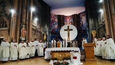 Государство и храмы: католикам – возвращают, у православных – забирают