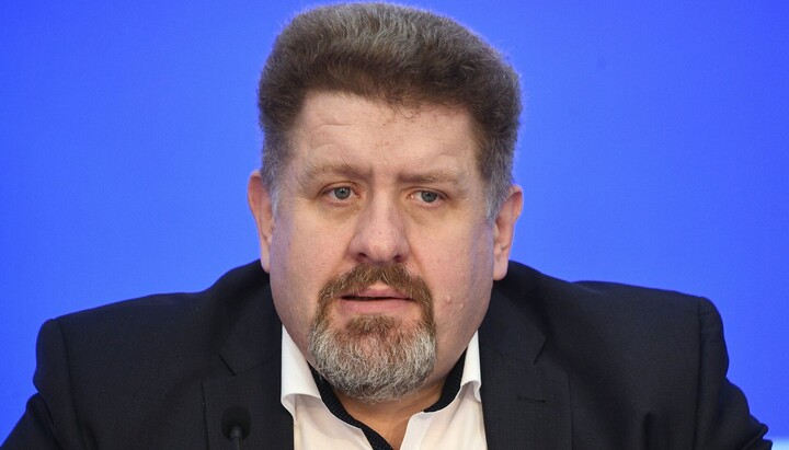 Politologul a comparat argumentele Bankova împotriva UPC cu logica represiunilor lui Stalin