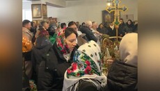 У переслідуваній громаді УПЦ в селі Панка сотні парафіян прийшли на водосвячення
