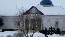 Με ποιο σκοπό οι αρχές αφαιρούν από την ΟΠΕ ναούς και μοναστήρια;