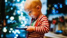 Французский парламент одобрил закон о запрете соцсетей детям до 15 лет