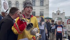 Нардеп прокомментировал поддержку Ермака сатанистом, пикетировавшим Лавру