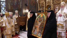 Στη Ρουμανική Εκκλησία εμφανίστηκαν 16 κανονισμένες αγίες γυναίκες