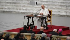 Папа заборонив священнослужителям писати проповіді з використанням ШІ