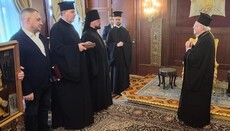 Делегация ПЦУ вручила Патриарху Варфоломею подарки от Епифания Думенко