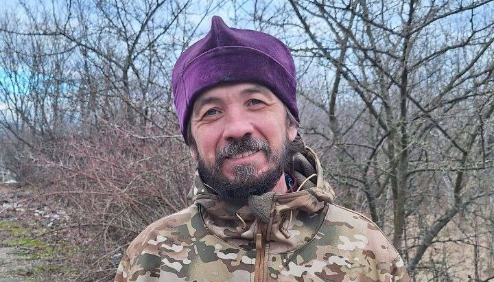 Ιερέας-λιποτάκτης, για τον οποίο οι πιστοί συνέλεγαν χρήματα για εγγύηση, είναι ήδη ελεύθερος