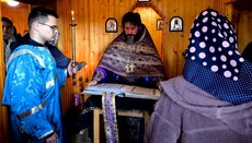 Σε διωκόμενη ενορία της ΟΕΚ τέλεσαν Θεία Λειτουργία την εβδομάδα της Σταυροπροσκυνήσεως