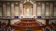 Португалия запретила смену пола для несовершеннолетних