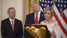 Духовная советница Трампа сравнила его путь с земным путем Христа