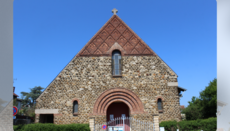 Во Франции вандалы топором разгромили алтарь храма РКЦ