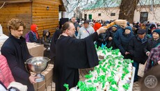 Το Κοινωνικό Τμήμα της ΟΕΚ παρέδωσε 1500 κουλίτσια για εκτοπισμένους