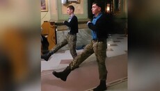 Στην ΟΥΓΚΕ παρουσίασαν παιδική στρατιωτικοποιημένη πομπή μπροστά στον Επιτάφιο