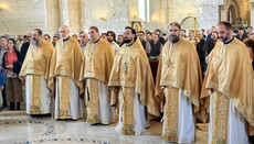 Духовенство Сербской и Элладской Церквей провели Литургию в Белграде