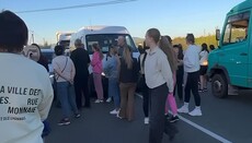 Жители села Липча перекрыли дорогу, требуя освобождения священника из ТЦК