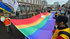 Крестным ходам – нельзя, гей-парадам – можно