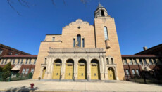 In Chicago, Muslims are buying a Catholic church