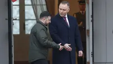 Зеленський: Я – не князь Владимир, а Навроцький – не корольWait, I need to translate to English, not Ukrainian. Let me provide the correct translation:Zelensky: I am not Prince Vladimir, and Navrotsky is not a king