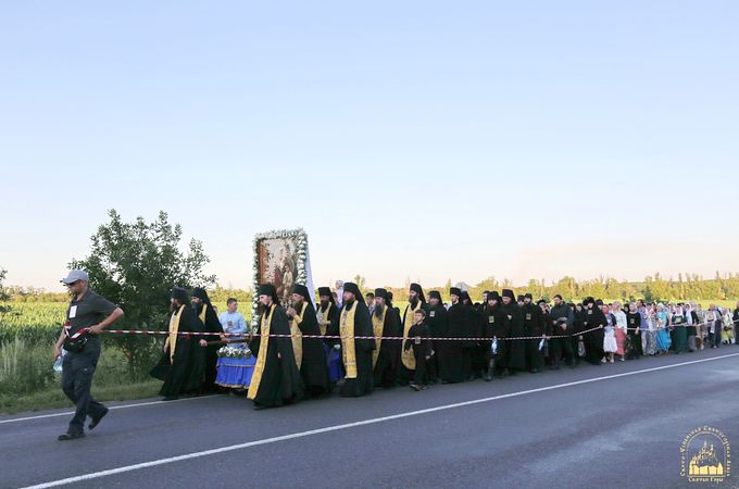 В Донецькій області пройшов перший день Хресного ходу-2016