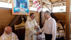 Порошенко помолился с униатами и призвал украинцев к единению вокруг УГКЦ