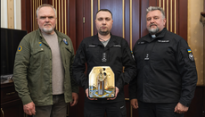 Στον Μπουντάνοφ παραδόθηκε εικόνα ζωγραφισμένη σε αλεξίσφαιρη πλάκα