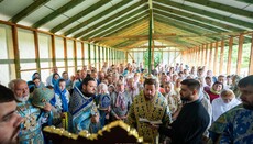 Митрополит Виктор возглавил престольный праздник в гонимой Казанской общине