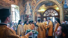 Думенко звіз людей до Лаври для святкування престолу храму біля Дальніх печер