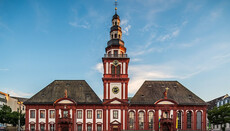Man Arrested in Germany for Cutting Down LGBT Flag at Catholic Church
