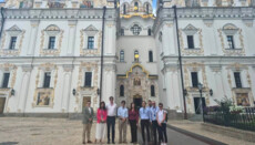Authorities conducted a tour of the Lavra for US diplomats