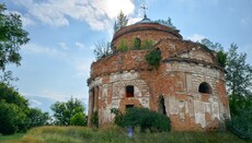 Social Media Shows a Crumbling Church — an Architectural Monument in the Poltava Region
