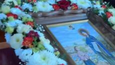 В Александровке верующие совершили крестный ход к месту явления Богородицы