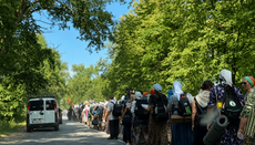Ukrainians criticize official who called the religious procession to Pochaev 