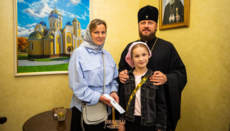 У Хмельницькій єпархії зібрали 50 тисяч гривень на лікування дитини з ДЦП