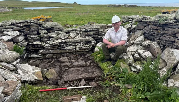 Место раскопок 1000-летней церкви на шотландском острове Свона. Фото: Gordonstoun