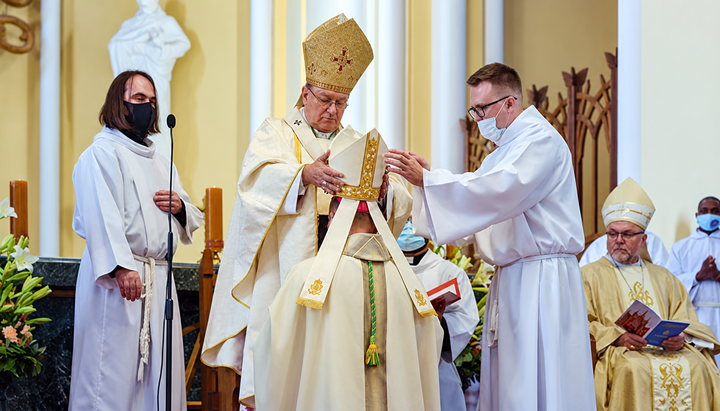 Хиротония католического епископа. Фото: sib-catholic.ru