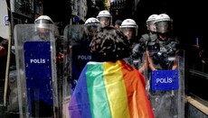 Οι τουρκικές αρχές πραγματοποίησαν επιδρομές κατά της ΛΟΑΤΚΙ+ κοινότητας στο πλαίσιο προστασίας των οικογενειακών αξιών