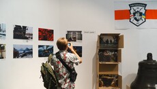 В лаврском заповеднике провели выставку о белорусских военных добровольцах