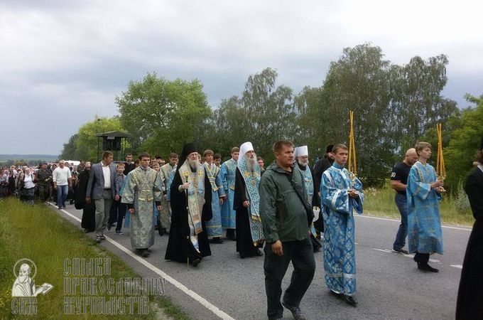 Cross Procession-2016: nearly 5 thousand believers left the Pochaev Lavra