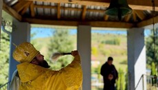Иерарх УПЦ освятил новую колокольню храма в поселке Бегендяцкая Пастиль