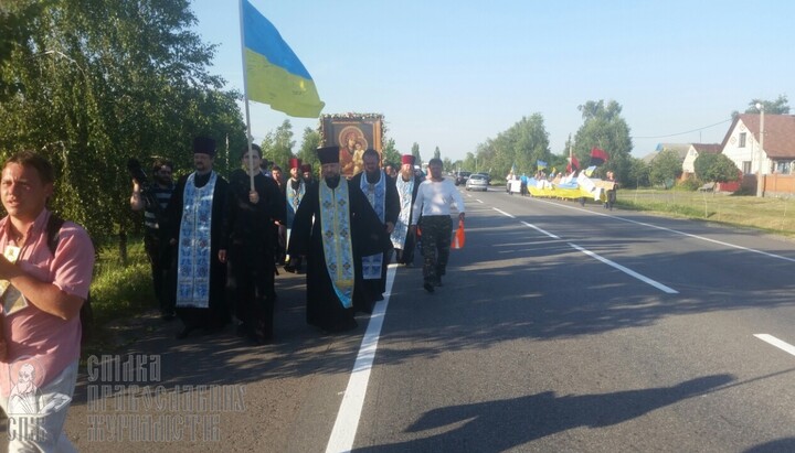 Праворадикали намагалися перешкодити Хресному ходу