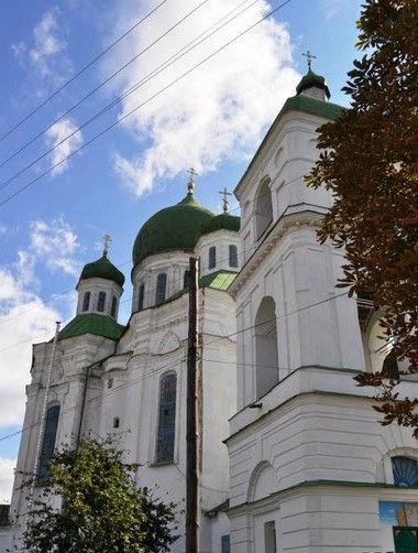 Церковь в честь Успения Пресвятой Богородицы в городе Новгород-Северский (1671) фото 5