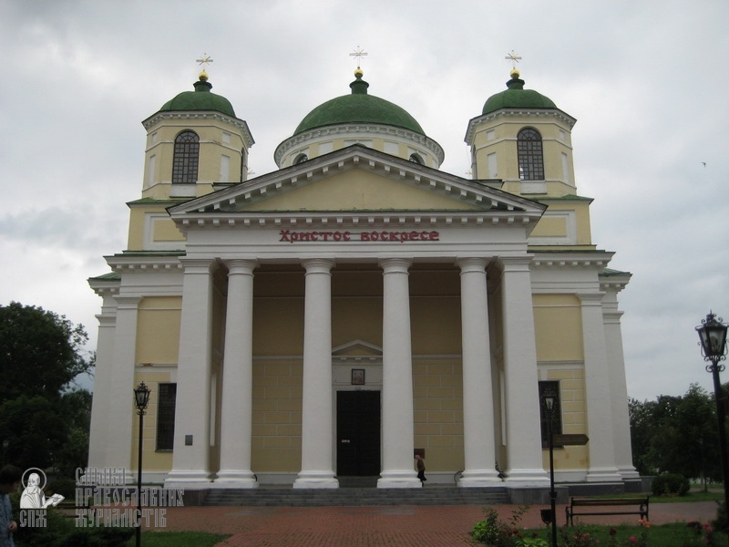 Спасо-Преображенский монастырь в городе Новгород-Северский (XI век) фото 15